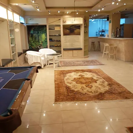 El Refugio Del Estrecho Bed & Breakfast *